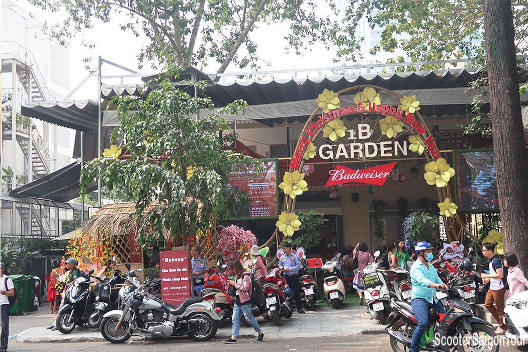 1B-Garden-Restaurant-Ho-Chi-Minh-City - Scooter Saigon Tours